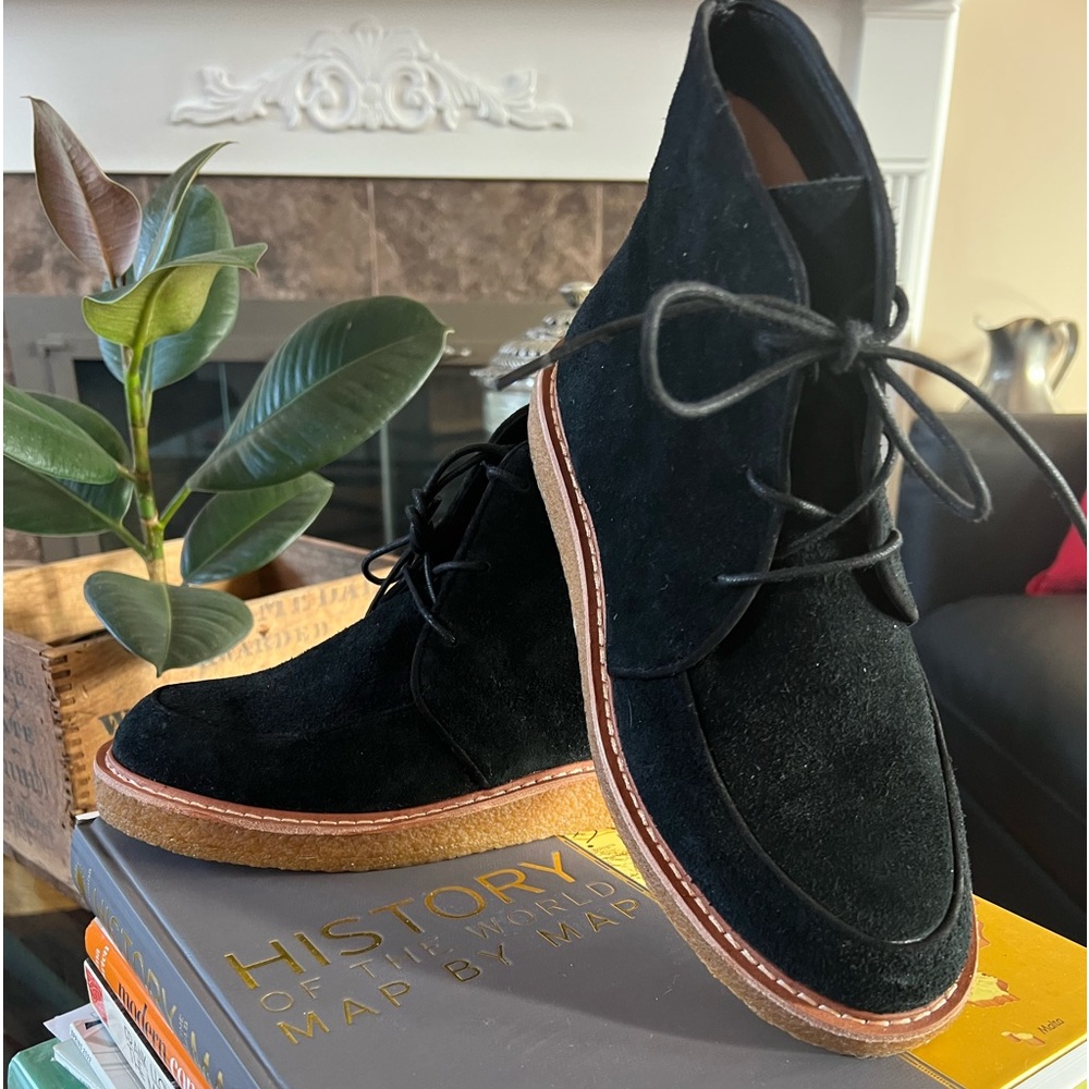 Brand New In Box J.Crew Suede Lace Up Desert Boots in Black Size 7.5